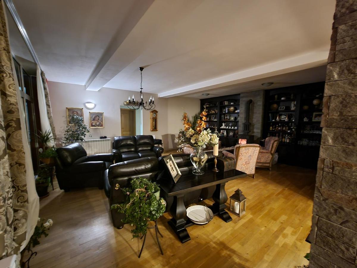 Villa Diana Apartments 斯科普里 外观 照片