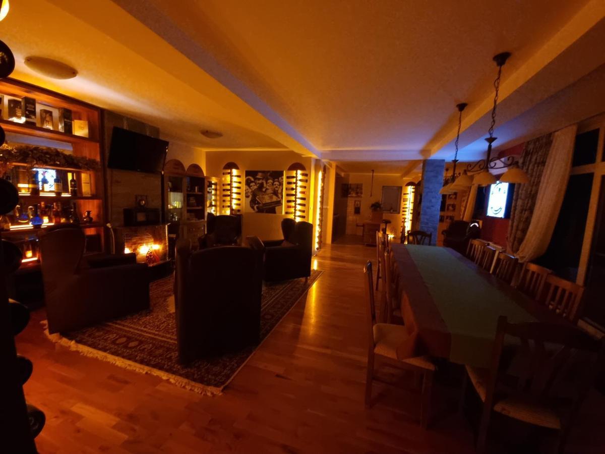 Villa Diana Apartments 斯科普里 外观 照片